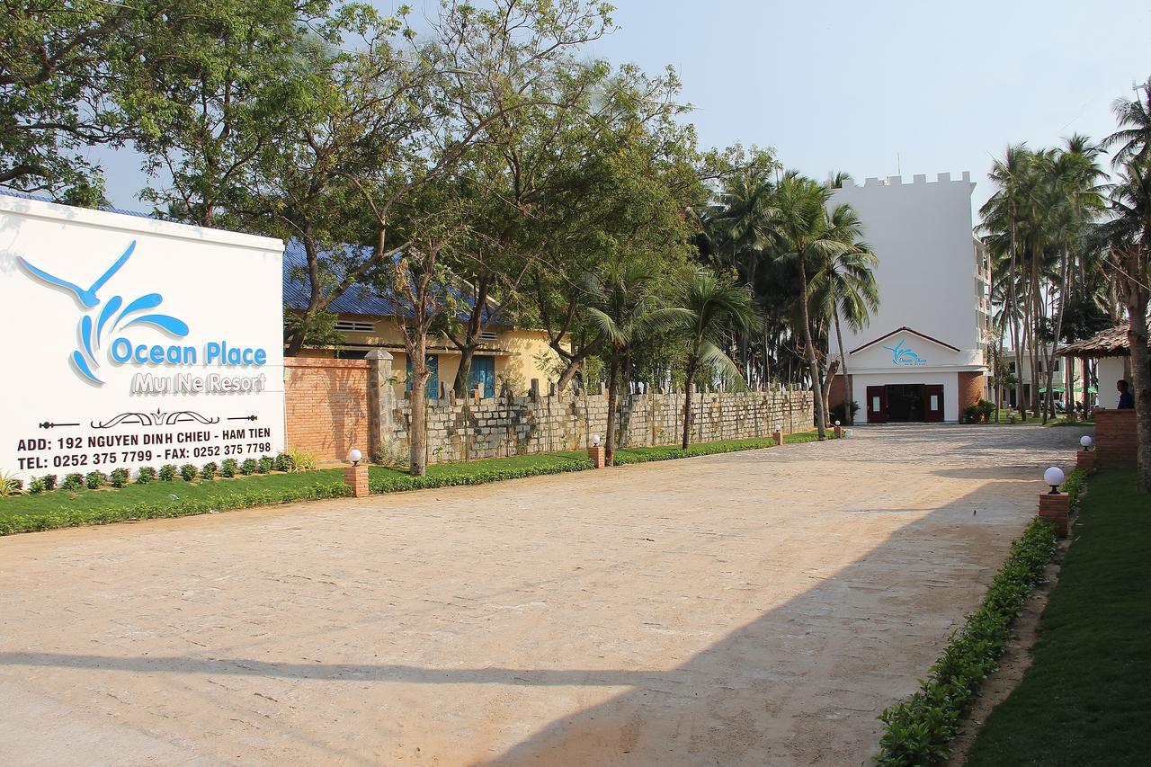 Ocean Place Mui Ne Resort Exteriör bild